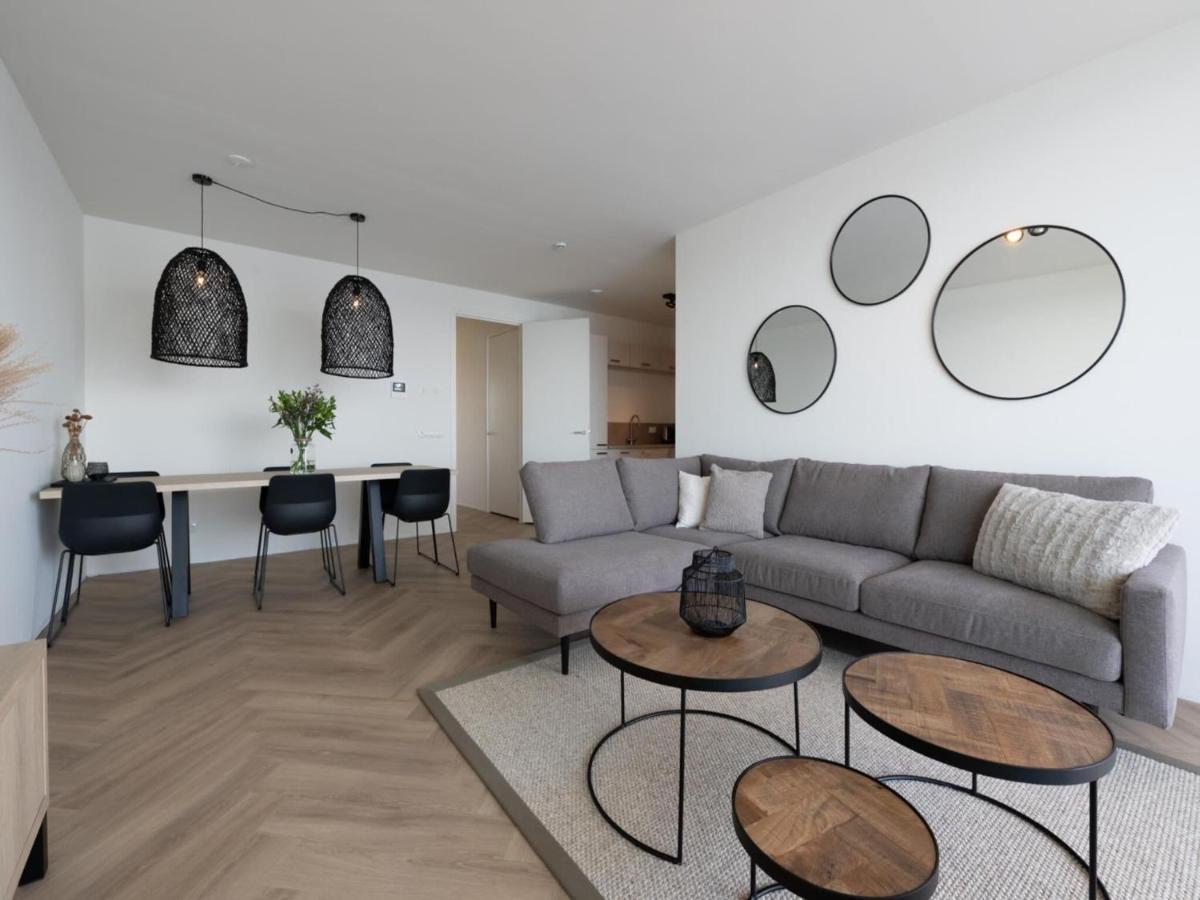 Spacious Waterfront Apartment 아르네마위던 외부 사진