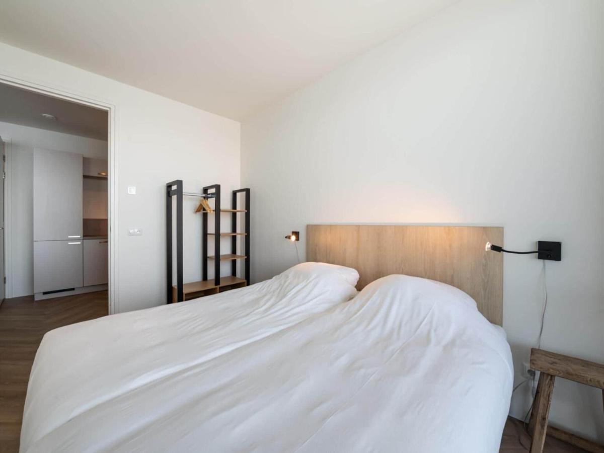 Spacious Waterfront Apartment 아르네마위던 외부 사진